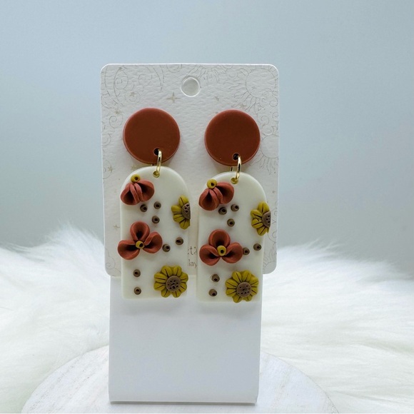 Floral Polymer Clay Earrings - Picture 3 of 3